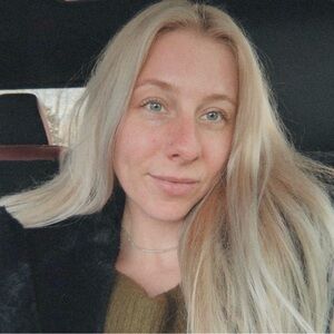 Meet your Posher, Denise